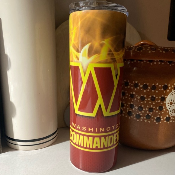 Washington Commanders half Redskins - Picture 2 of 2